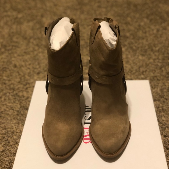 New Women Western Style Bootie - Picture 5 of 6